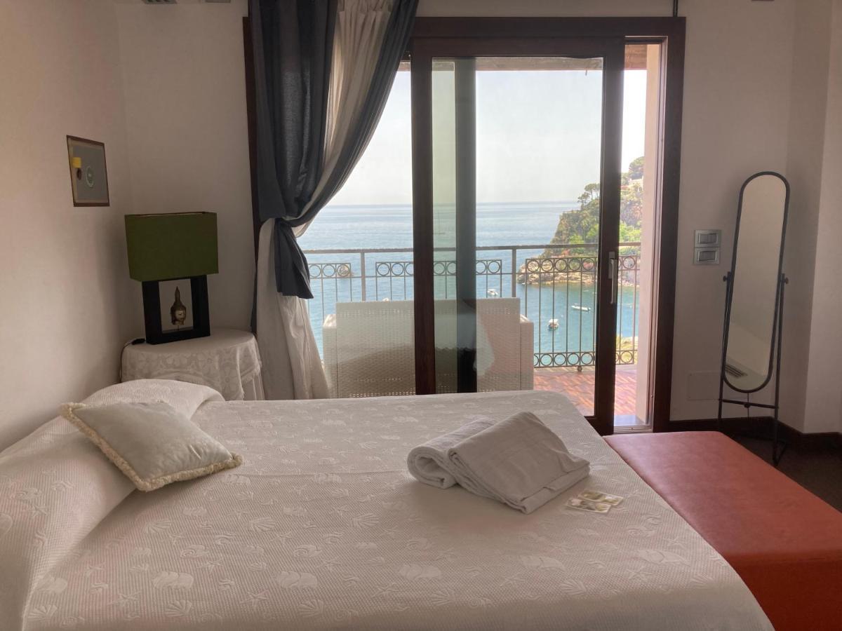 A Mari Villa Taormina Exteriör bild