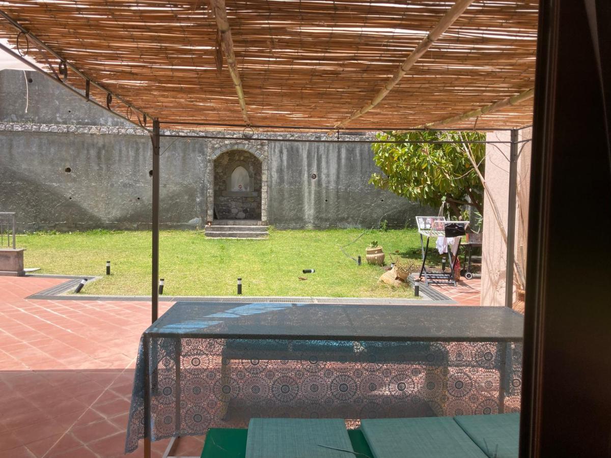 A Mari Villa Taormina Exteriör bild